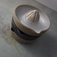 Presse agrume - beige – Image 2